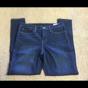 LEVI'S SKINNY JEANS SIZE 30 EUC